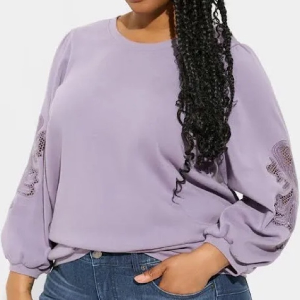 Torrid Sweatshirt Size 2 - Purple Crew Pullover Crochet Lace Sleeve Cozy Fleece